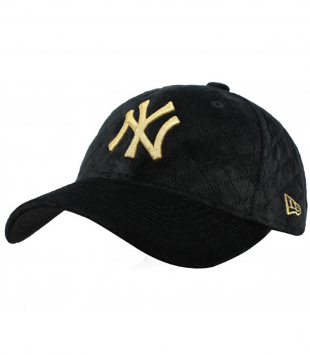 Wmns Winter Pack NY 9Forty black gold New Era